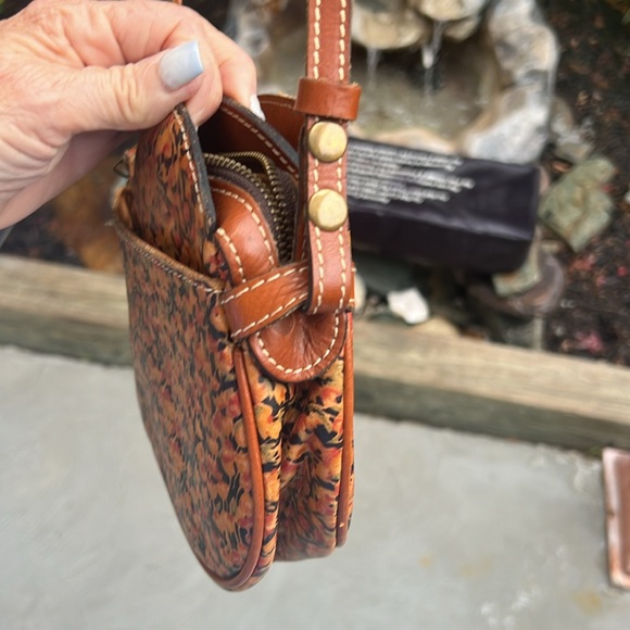 Patricia Nash Crossbody - Picture 4 of 10